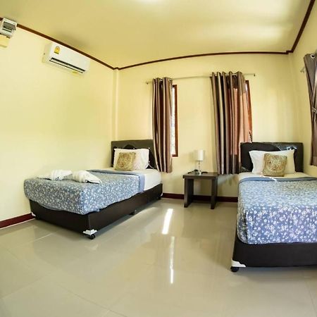 Tom Pizza Resort Koh Samet Buitenkant foto
