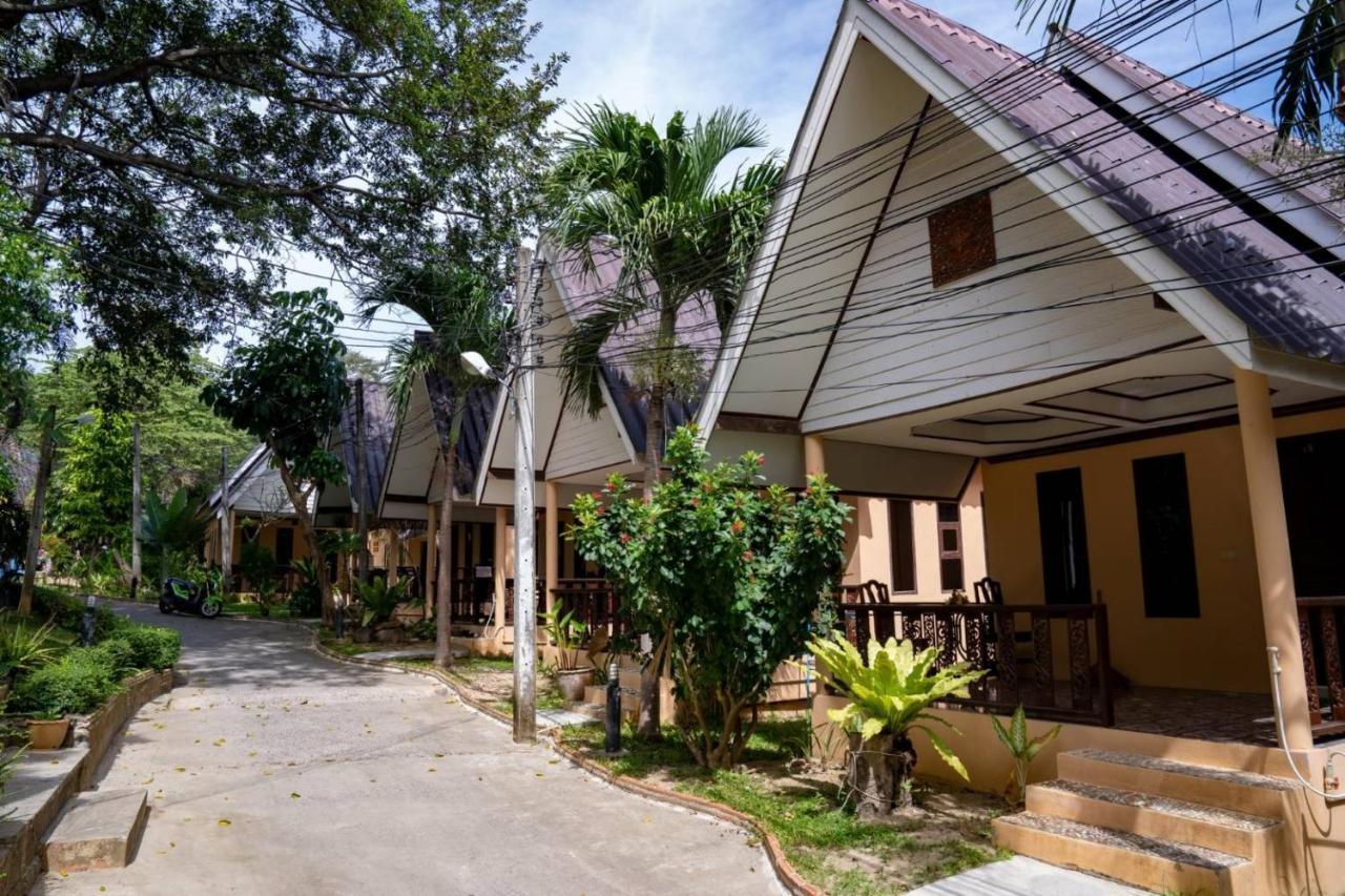 Tom Pizza Resort Koh Samet Buitenkant foto