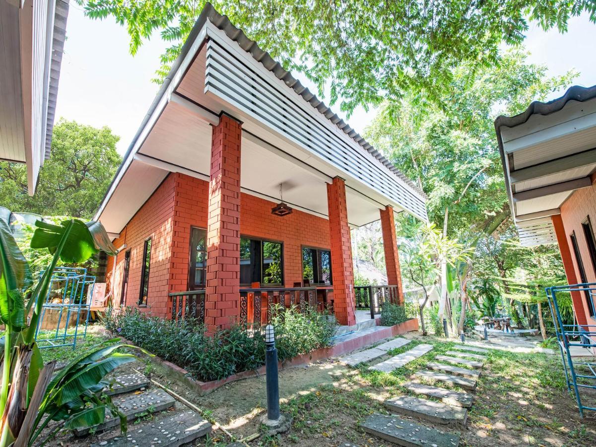 Tom Pizza Resort Koh Samet Buitenkant foto